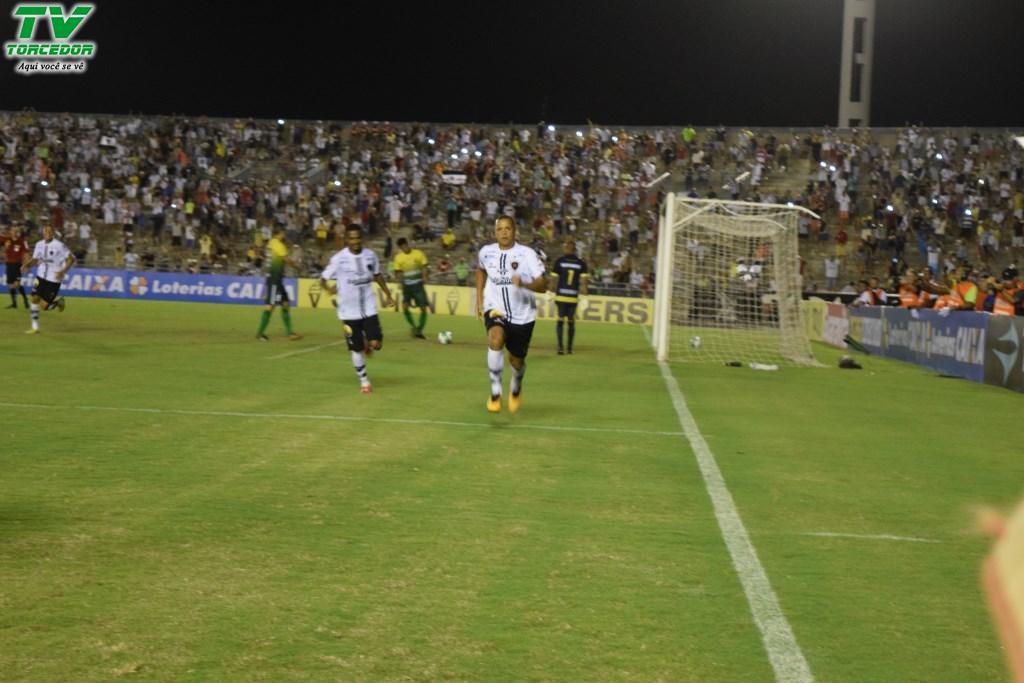 Botafogo 1 x 0 Cuiabá (61)