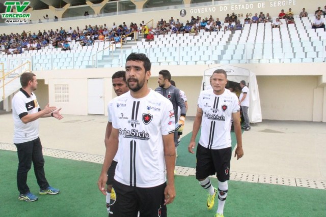 Confiança-1x1-Botafogo-13-640x427