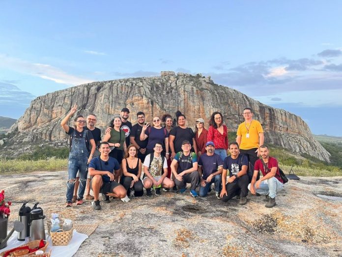 ee9e5149-3f88-4e47-b360-7f7d4874591b (1)