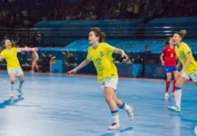 Copa do Mundo de futsal: Brasil supera Espanha e se garante na final
