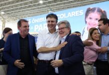 João Azevêdo entrega mais 78 ônibus escolares e fortalece segurança e conforto no transporte de estudantes; Confira Fotos do evento