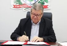 Governador assina PCCRs da Orquestra Sinfônica e dos jornalistas do Estado