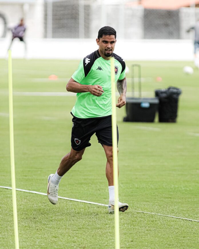 anderson-chaves-atacante-do-botafogo-pb